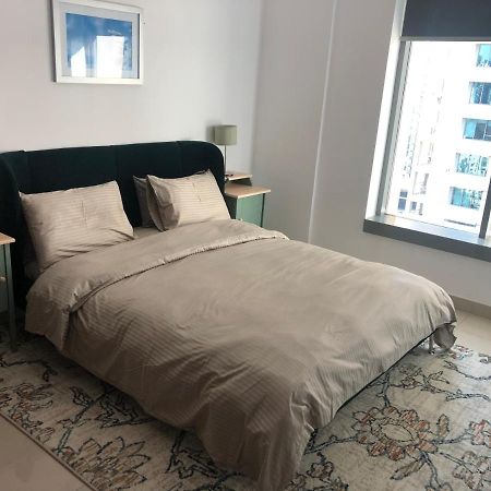 Downtown Boulevard One Bedroom Apt In 29 Blvd غرفة وصالة Burj & Fountain View Master Bedroom Plus 2 Single Beds In Living Room Dubaj Zewnętrze zdjęcie