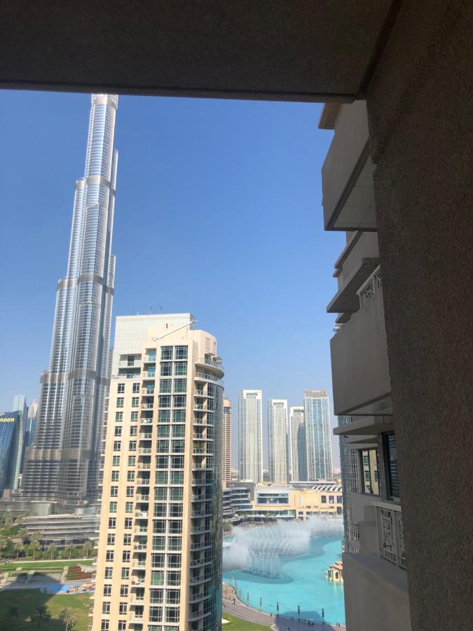 Downtown Boulevard One Bedroom Apt In 29 Blvd غرفة وصالة Burj & Fountain View Master Bedroom Plus 2 Single Beds In Living Room Dubaj Zewnętrze zdjęcie