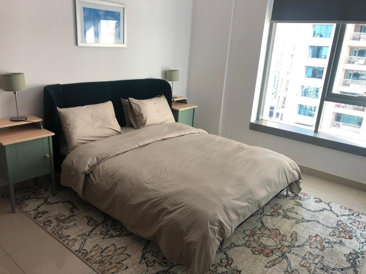 Downtown Boulevard One Bedroom Apt In 29 Blvd غرفة وصالة Burj & Fountain View Master Bedroom Plus 2 Single Beds In Living Room Dubaj Zewnętrze zdjęcie
